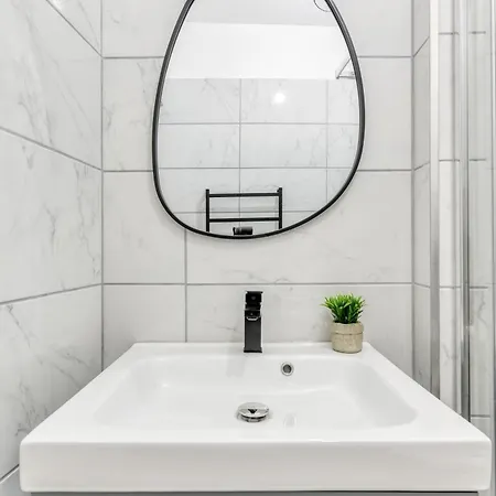 Apartment Le Balneo - - Wifi - A Pied *